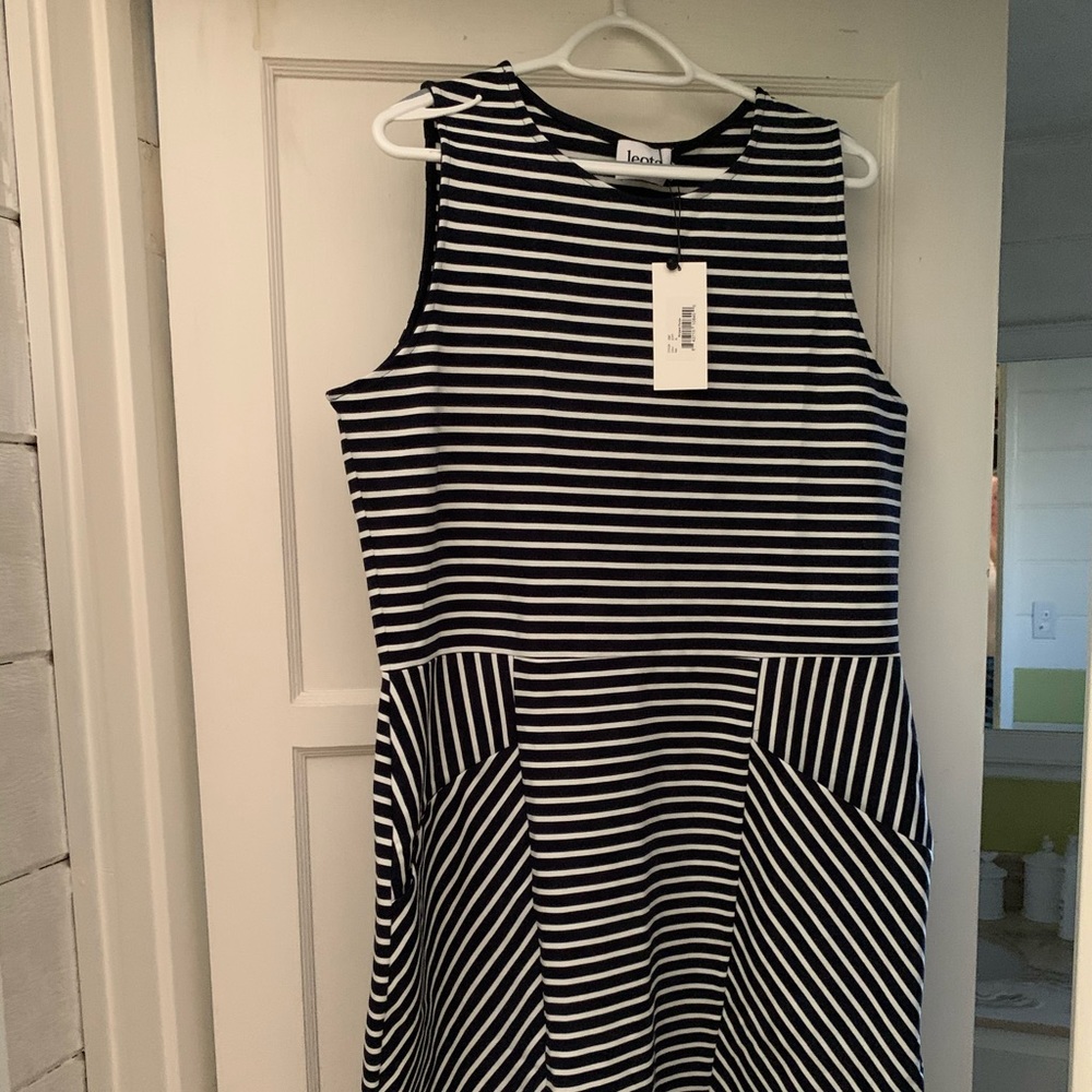 NWT Leota stretch cotton dress w/ pockets